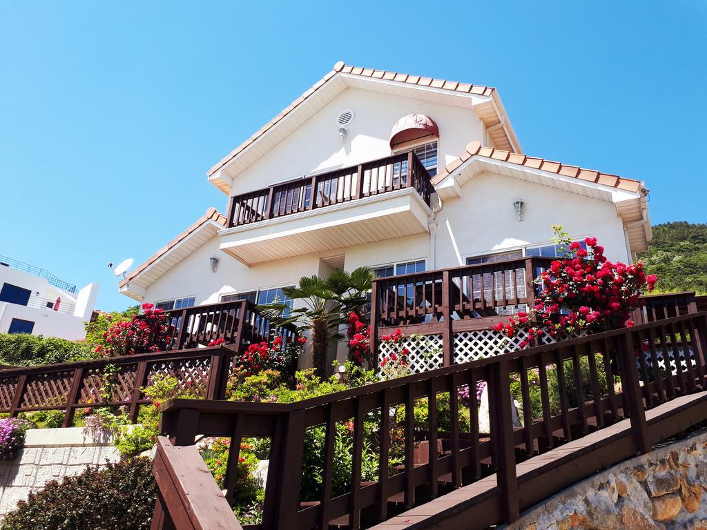 Namhae Bluemare Pension Zewnętrze zdjęcie