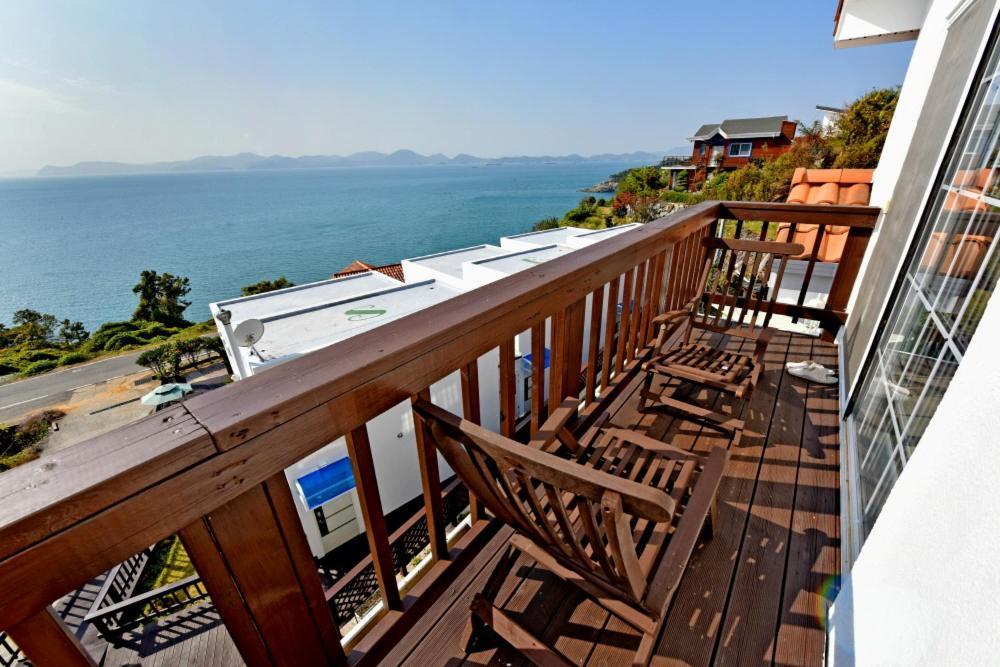 Namhae Bluemare Pension Zewnętrze zdjęcie