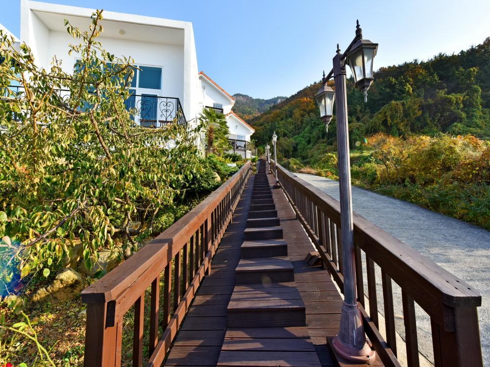 Namhae Bluemare Pension Zewnętrze zdjęcie
